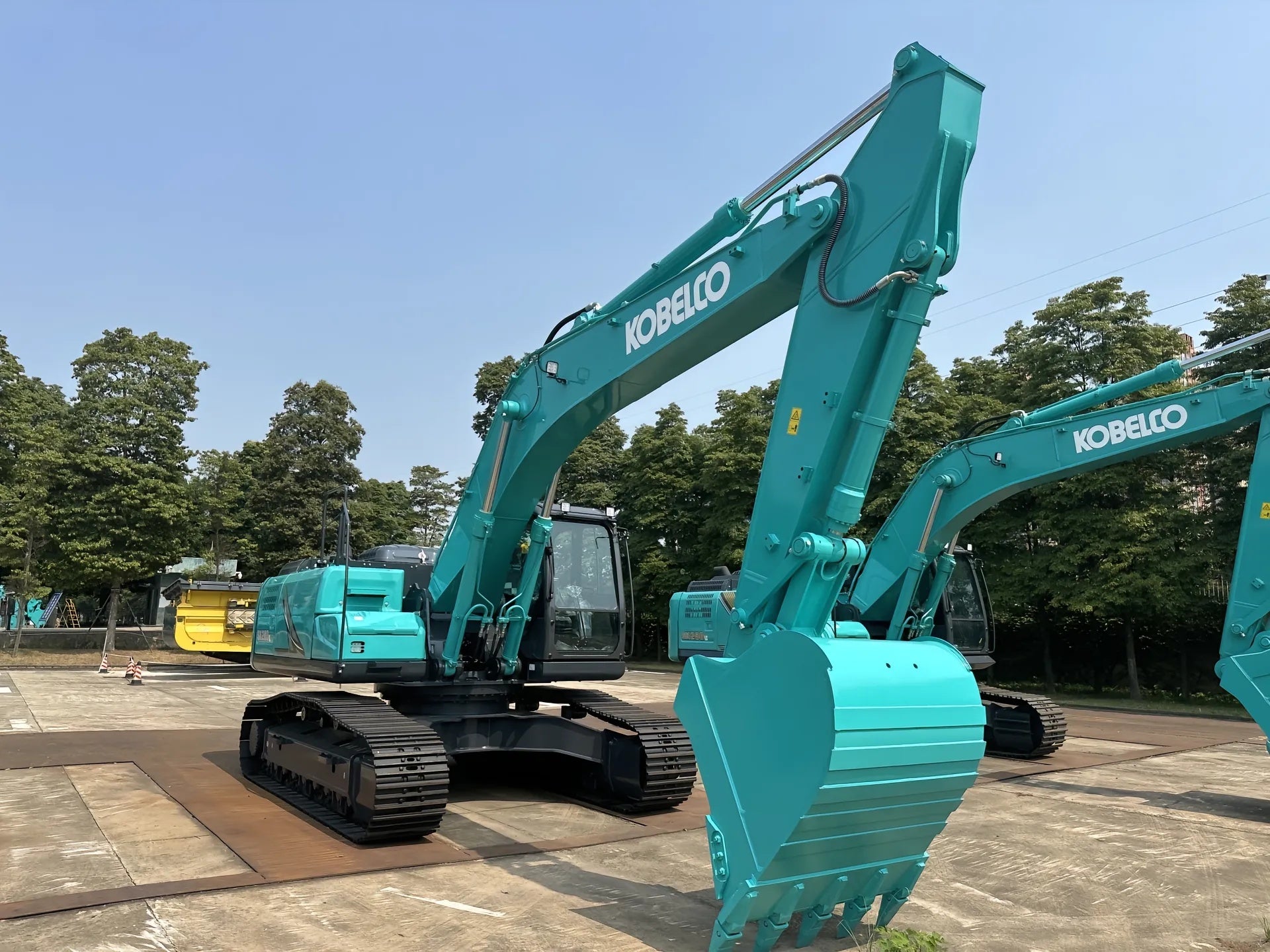New Kobelco SK260LC-12 Excavator for Sale detail view