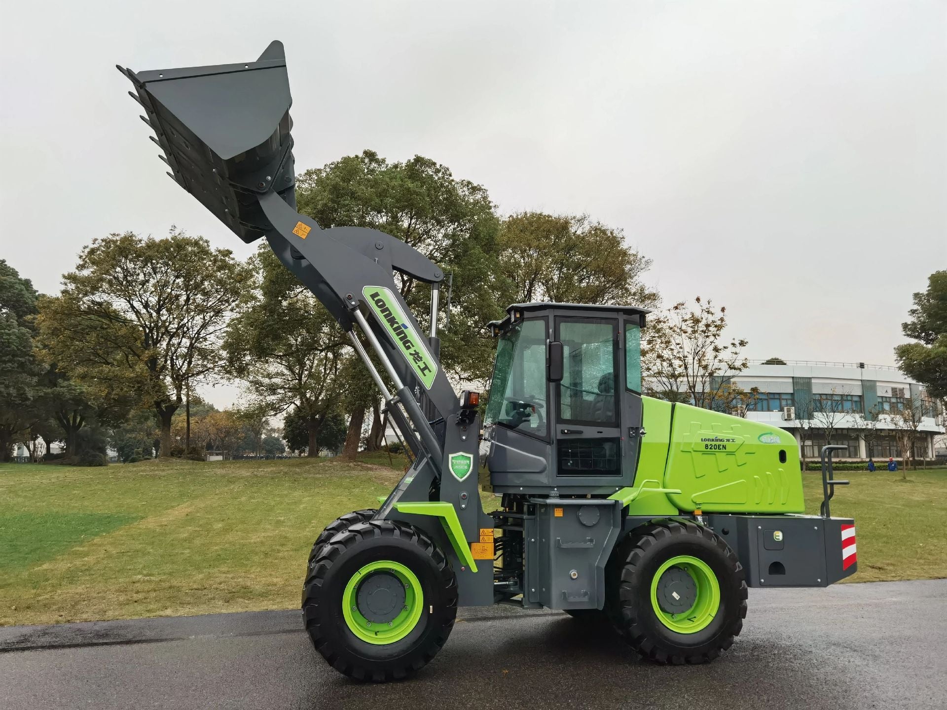 New Lonking 820EN Wheel Loader for Sale front view