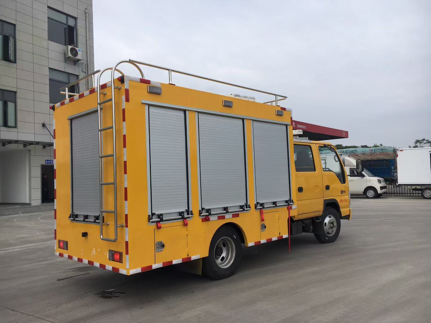 Used Isuzu 50KW GENERATOR Emergency Lighting Truck for Sale detail view
