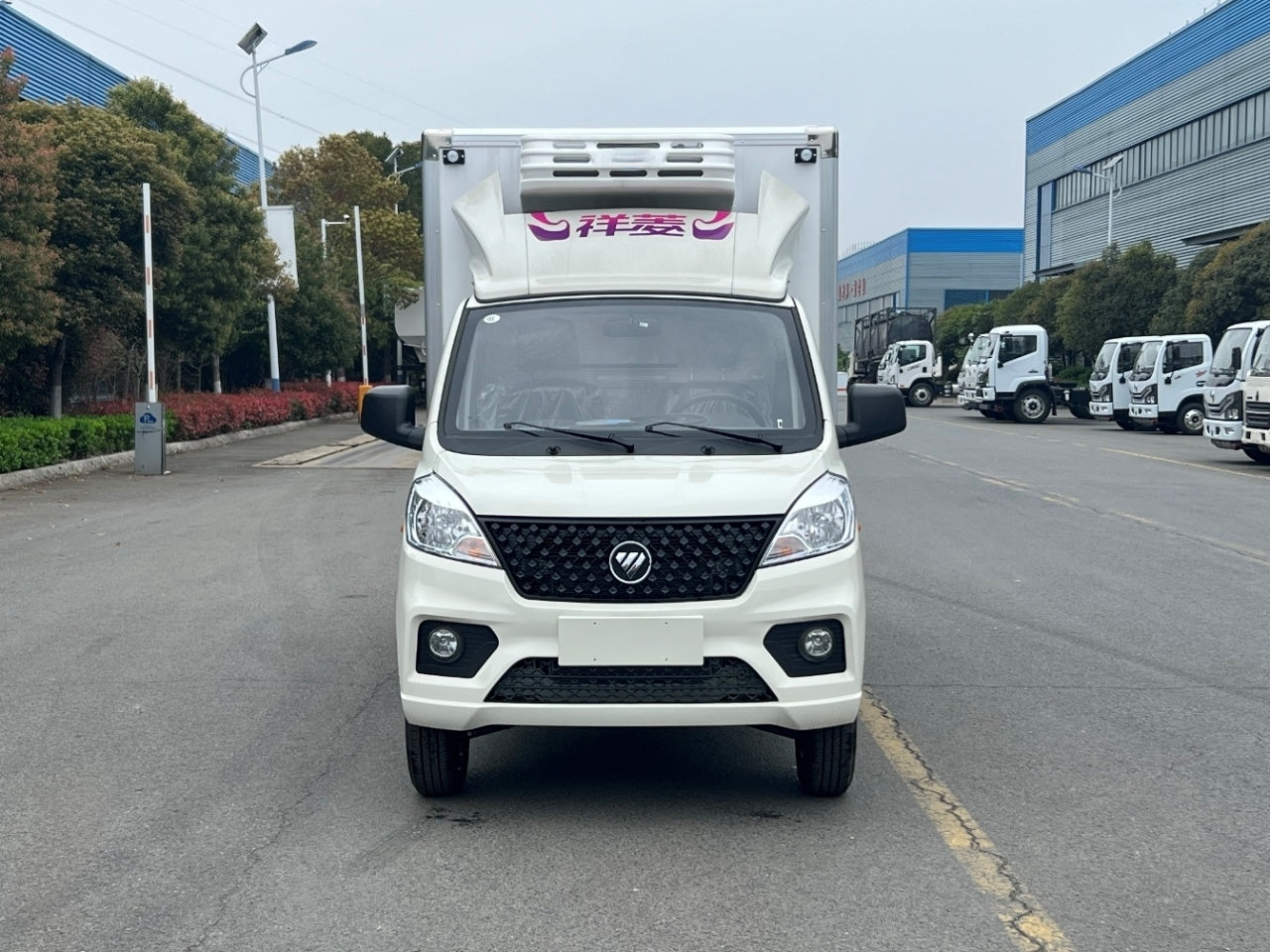 Used Foton XIANGLING 2.8M³ Refrigerated Truck for Sale rear side view
