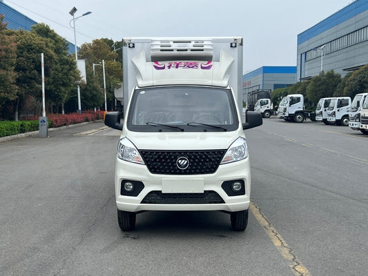 Used Foton XIANGLING 2.8M³ Refrigerated Truck for Sale rear side view