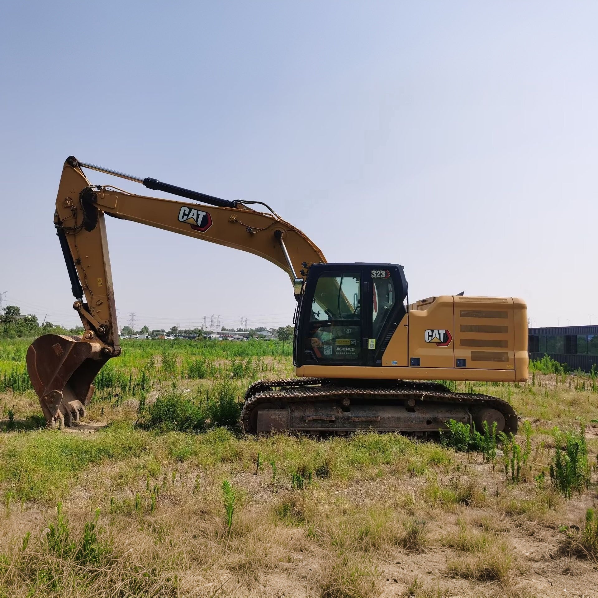 Used Caterpillar 323 Excavator for Sale side view