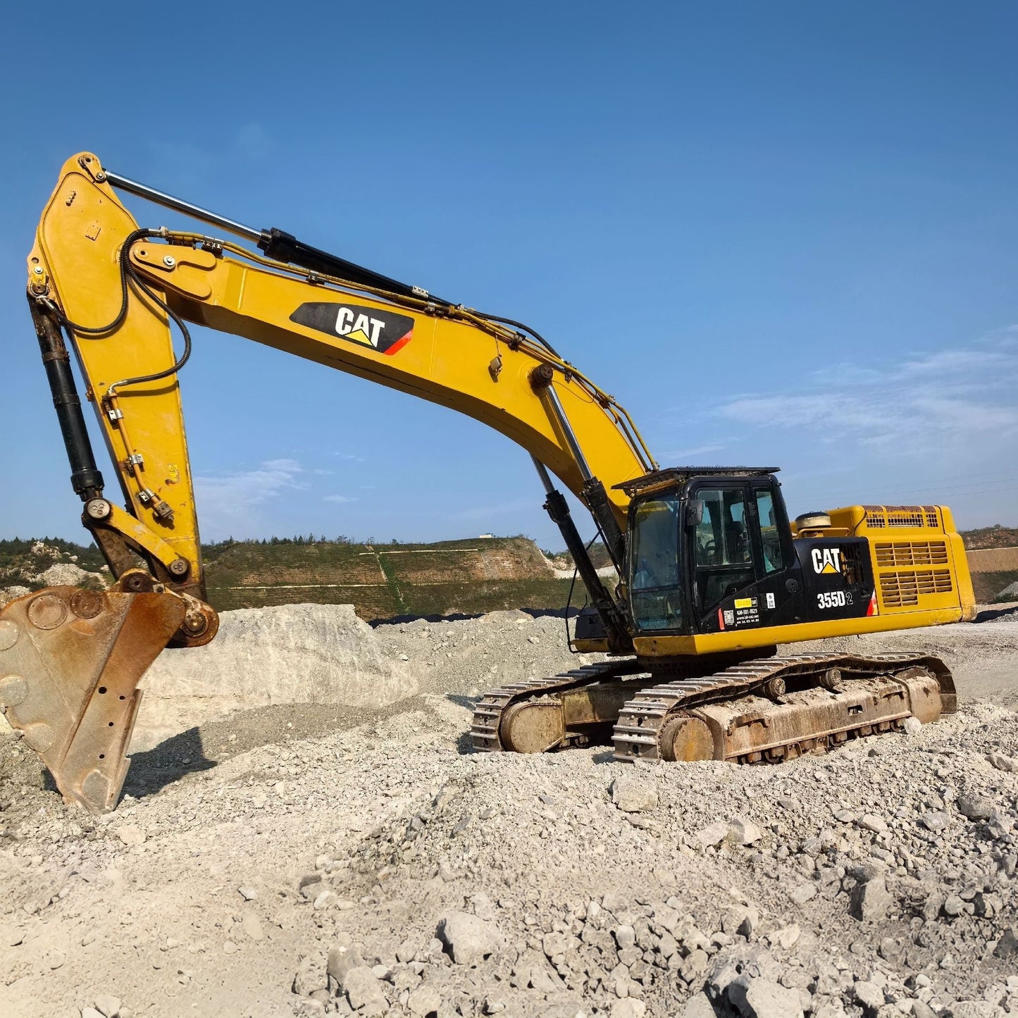 Used Caterpillar 355D2 Excavator for Sale side view