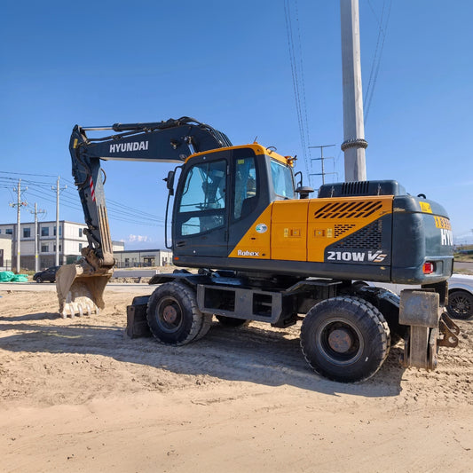 Used Hyundai R210WVS Excavator for Sale side view