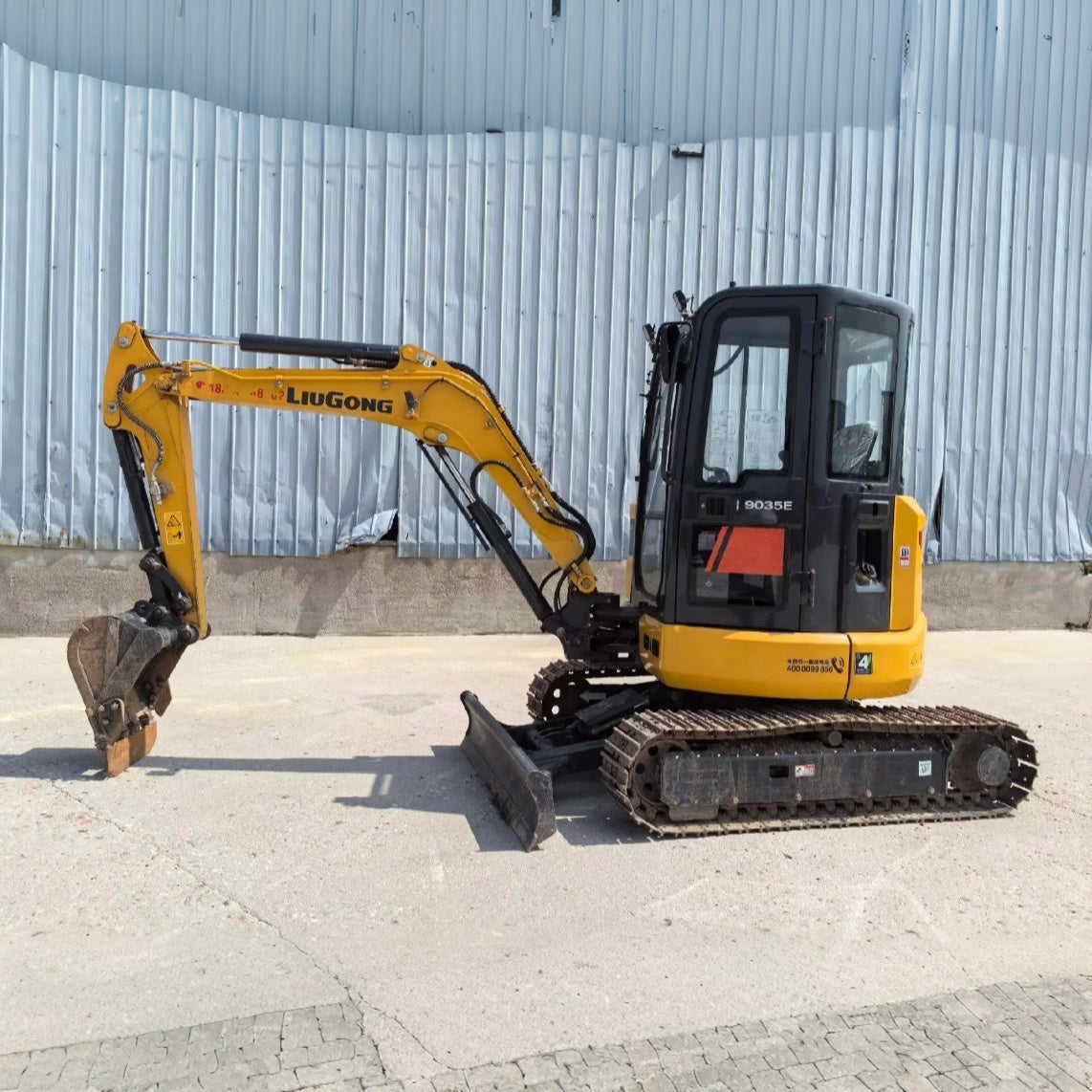 Used Liugong 9035E Excavator for Sale side view for sale