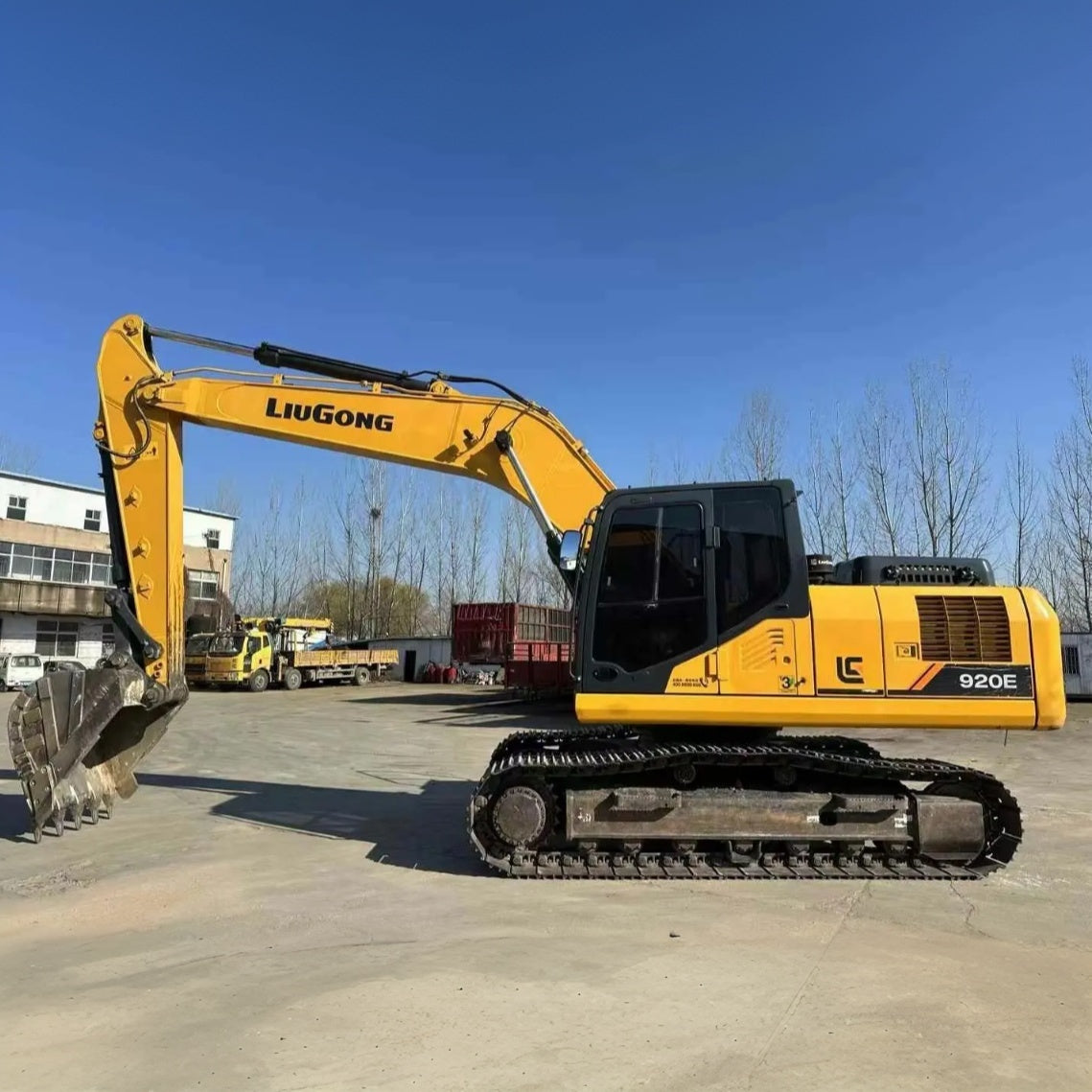 Used Liugong 920E Excavator for Sale side view for sale