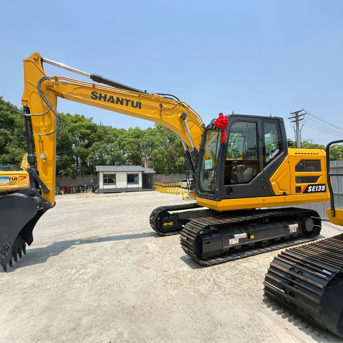 Used Shantui SE135 Excavator for Sale side view for sale