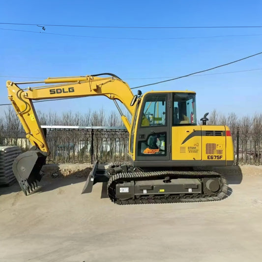 Used Sdlg E675F Excavator for Sale side view for sale