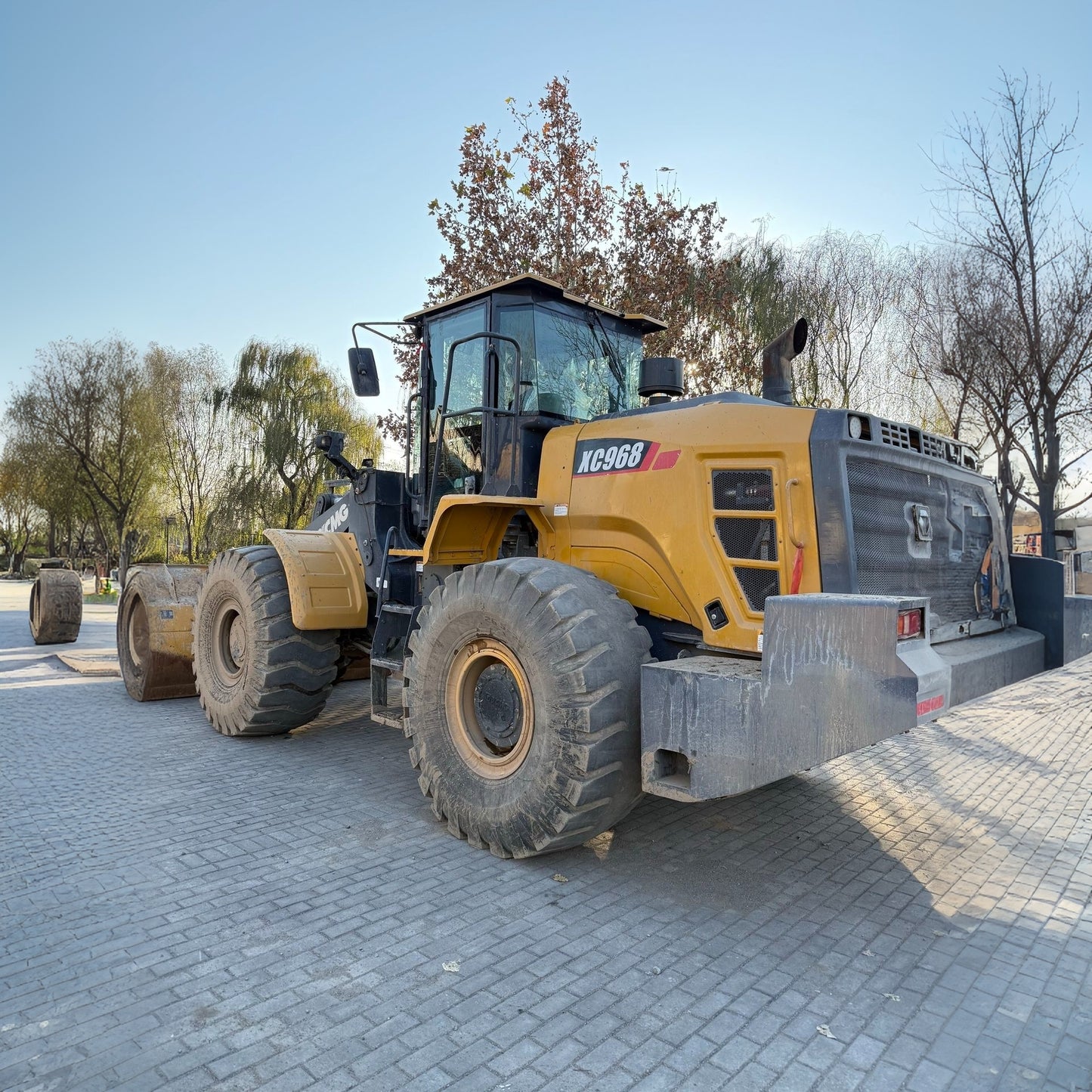 Used XCMG XC968 Wheel Loader for sale side view for sale