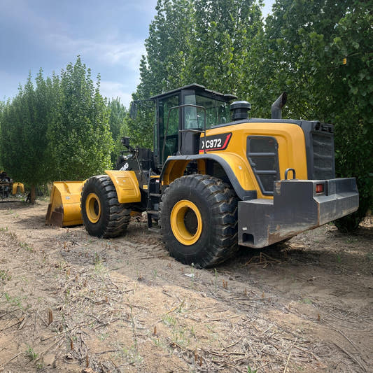 Used XCMG XC972Wheel Loader for sale side view for sale