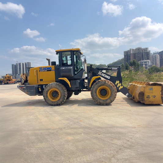 Used XCMG LW300FV-GIV Wheel Loader for sale side view for sale