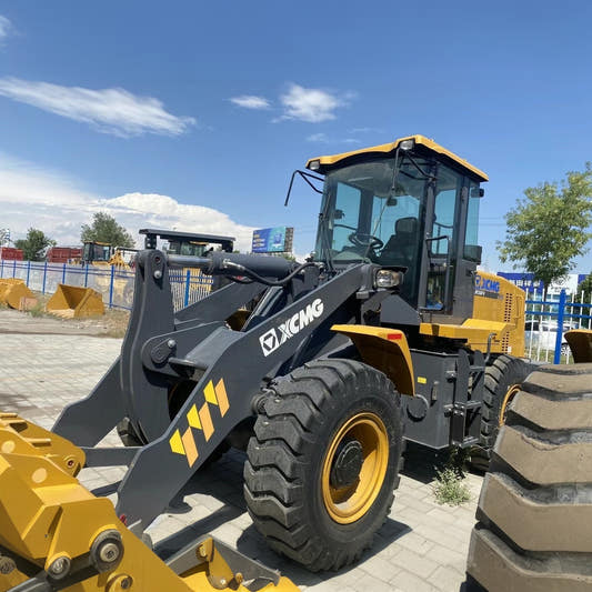 Used XCMG LW350FV Wheel Loader for sale side view for sale