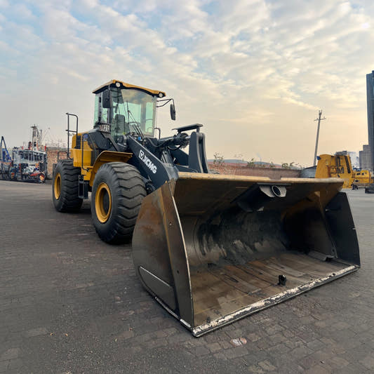Used XCMG LW600FV Wheel Loader for sale side view for sale