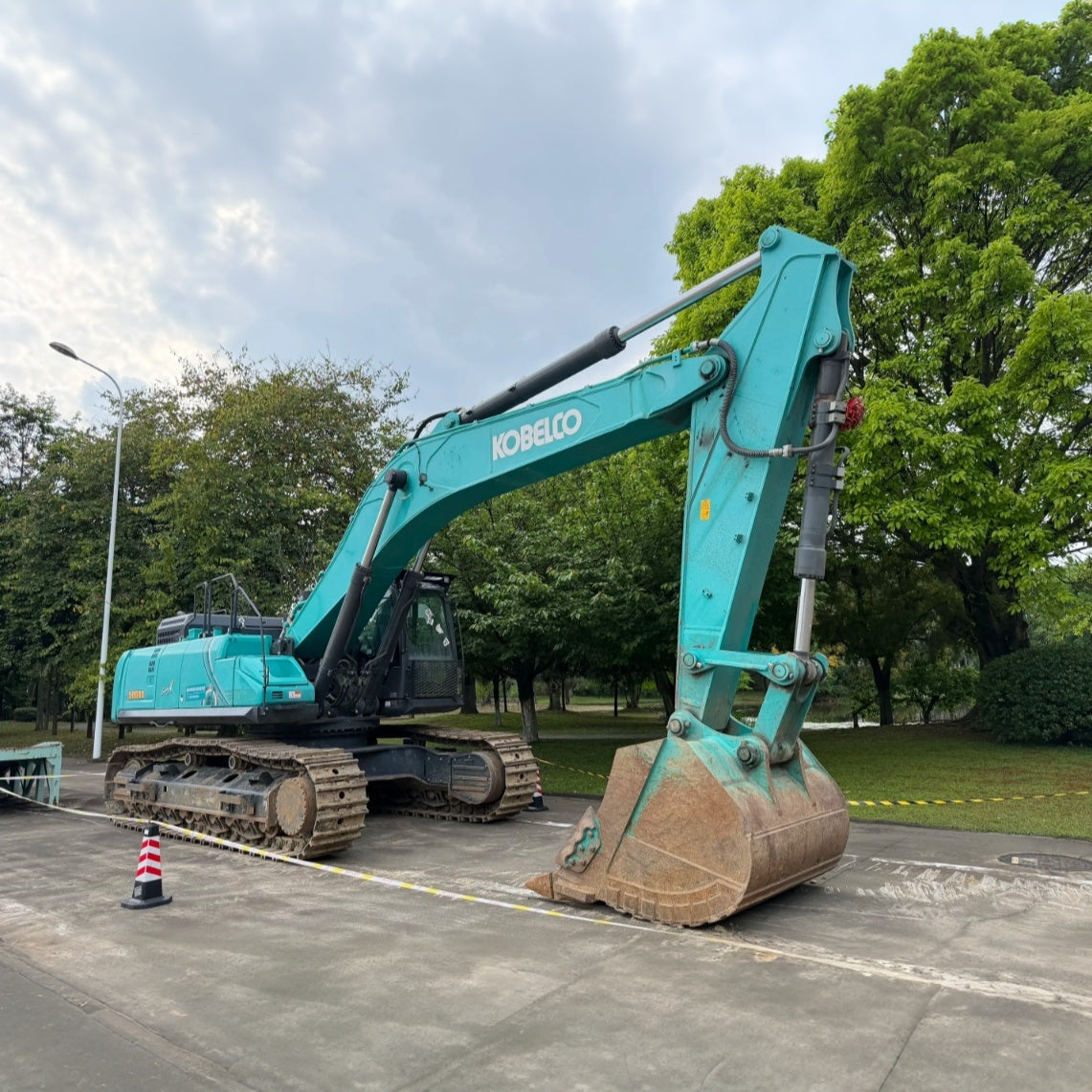 Used Kobelco SK500XD-11 Crawler Excavator for Sale - real inventory photo 1