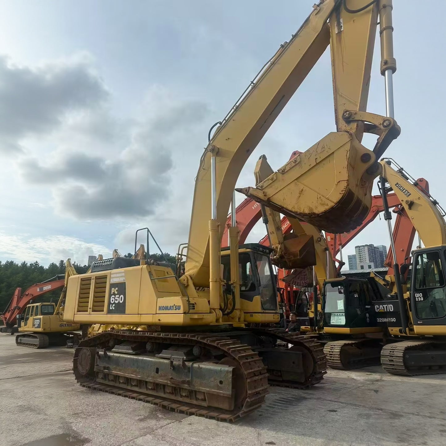 Used Komatsu PC650LC-8 Crawler Excavator for Sale | Komatsu PC650LC-8 Price