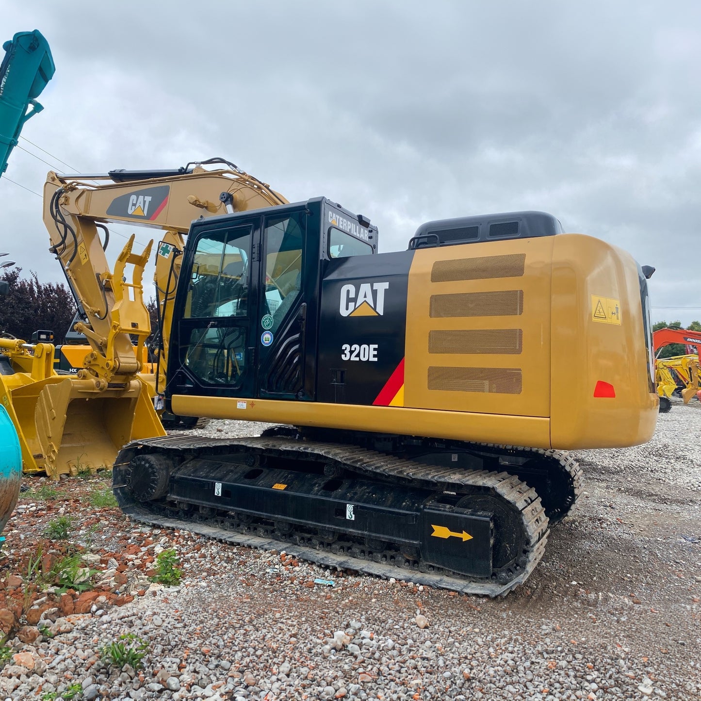 Used CAT 320E crawler excavator real inventory view 1