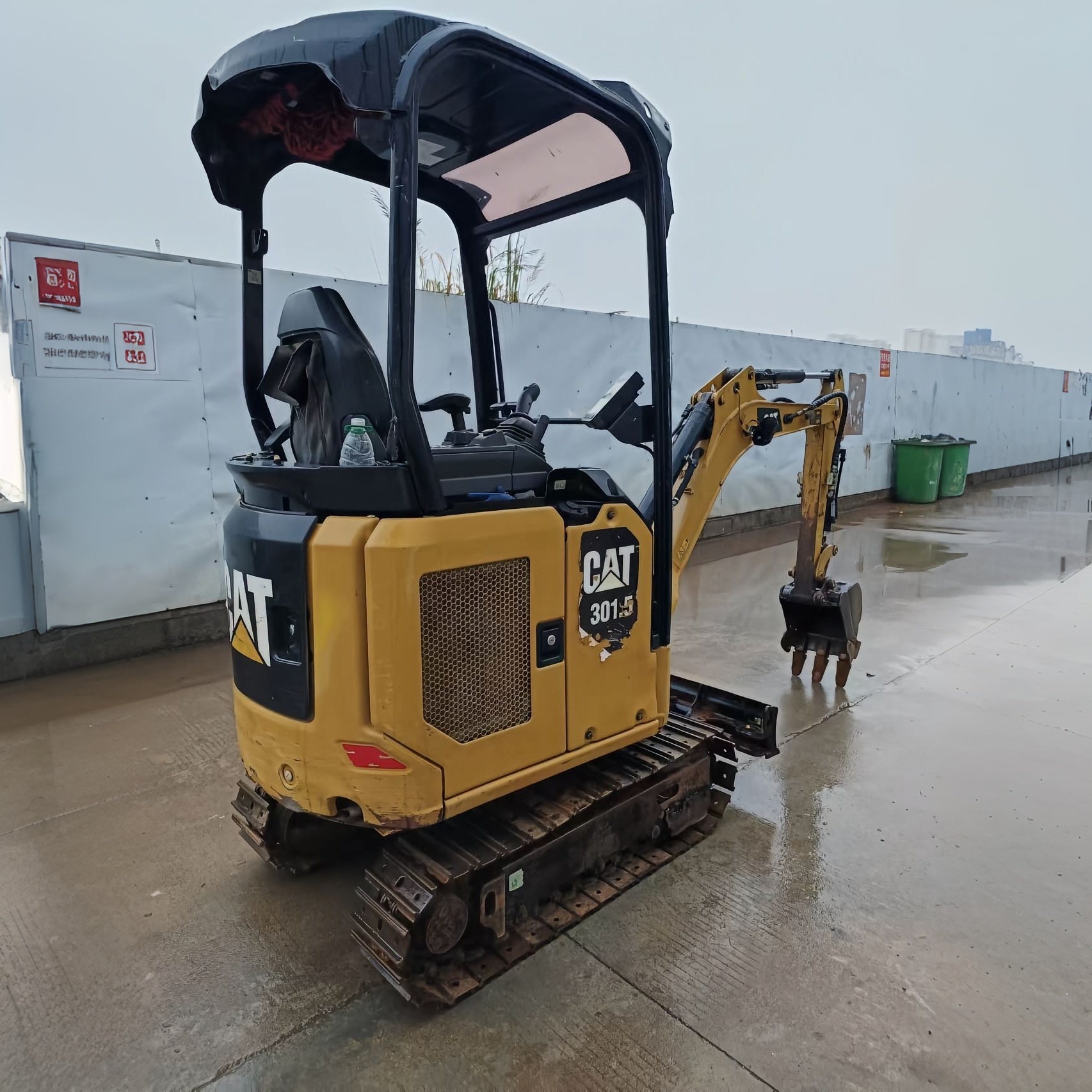 Used CAT 301.5 Crawler Excavator for Sale - real inventory photo 1