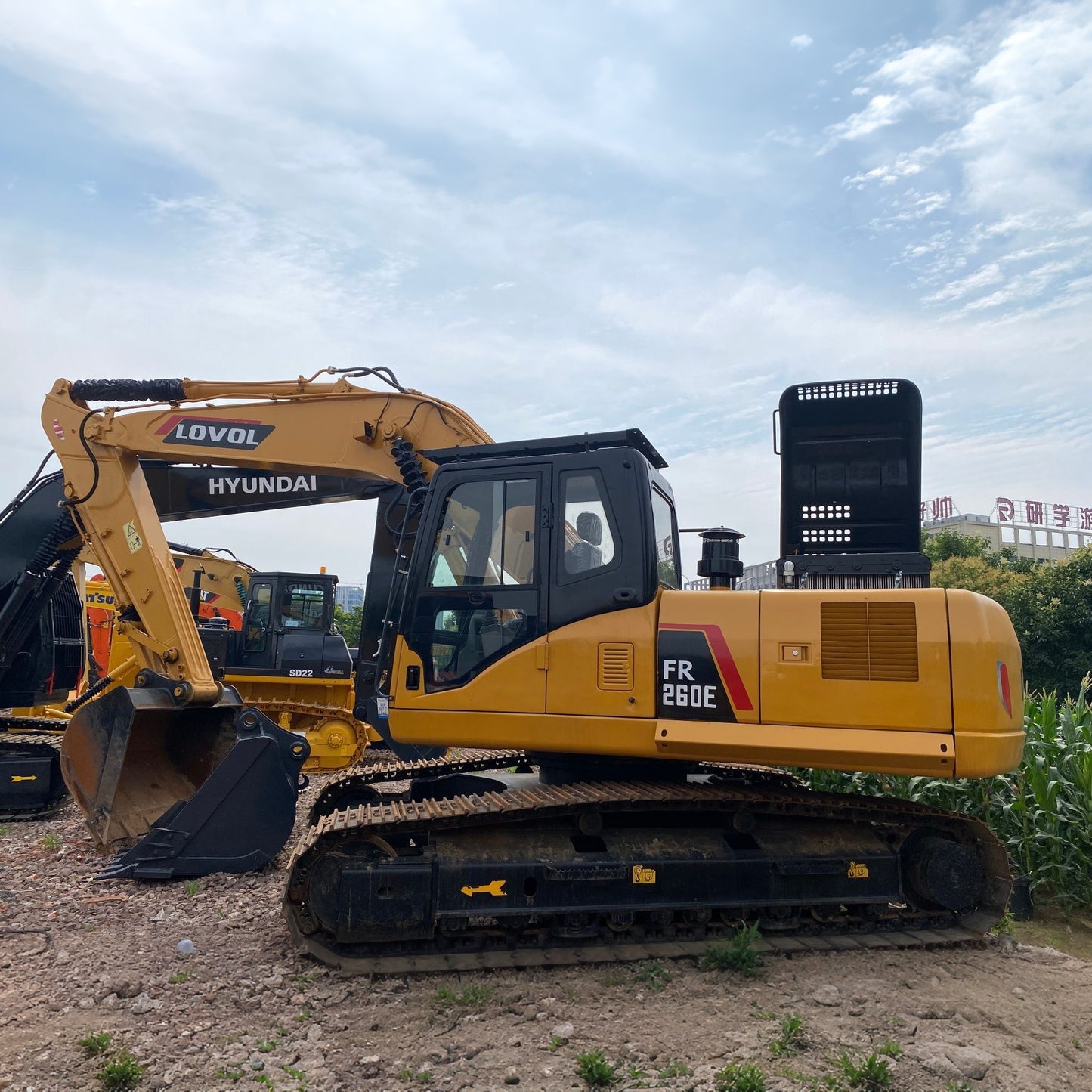 Used Lovol FR260E Crawler Excavator for Sale - real inventory photo 1