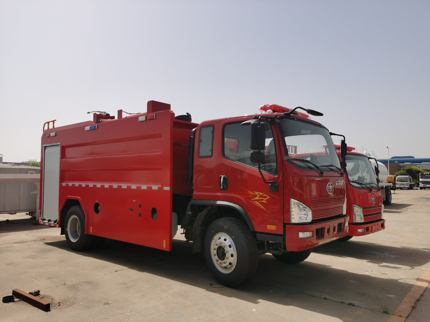Used FAW 180HP Water Bowser Truck for Sale rear side view