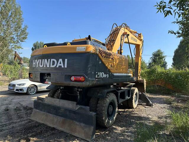 Used HYUNDAI R210W-9 Wheel Excavator for Sale | HYUNDAI R210W-9 Price detail photo 6