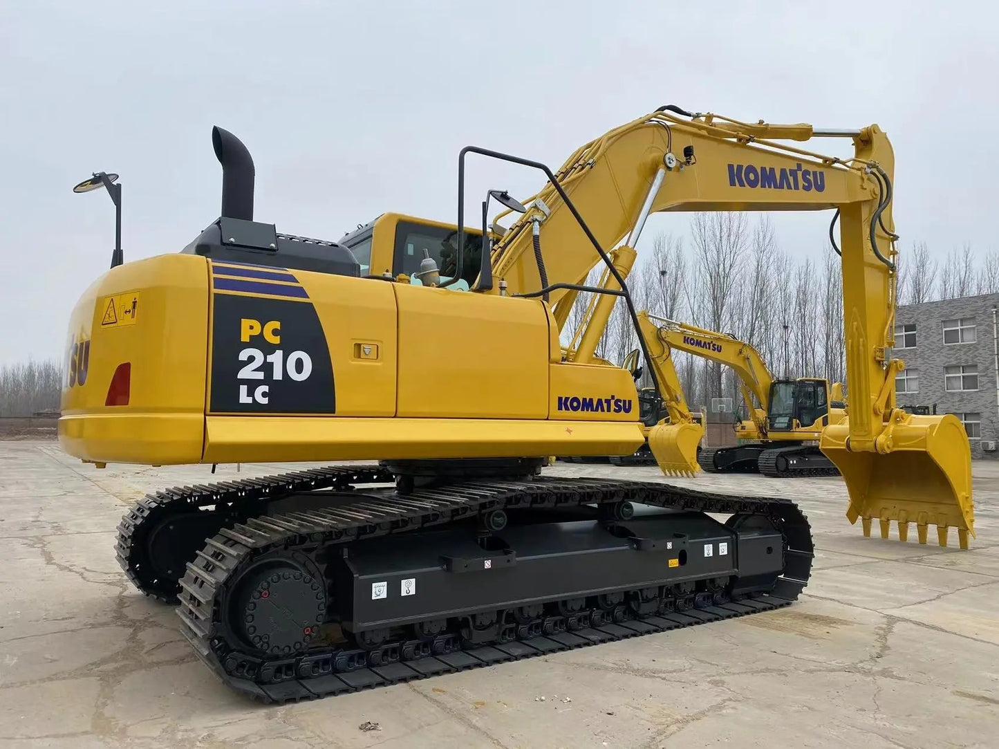 NEW KOMATSU PC210-11M0