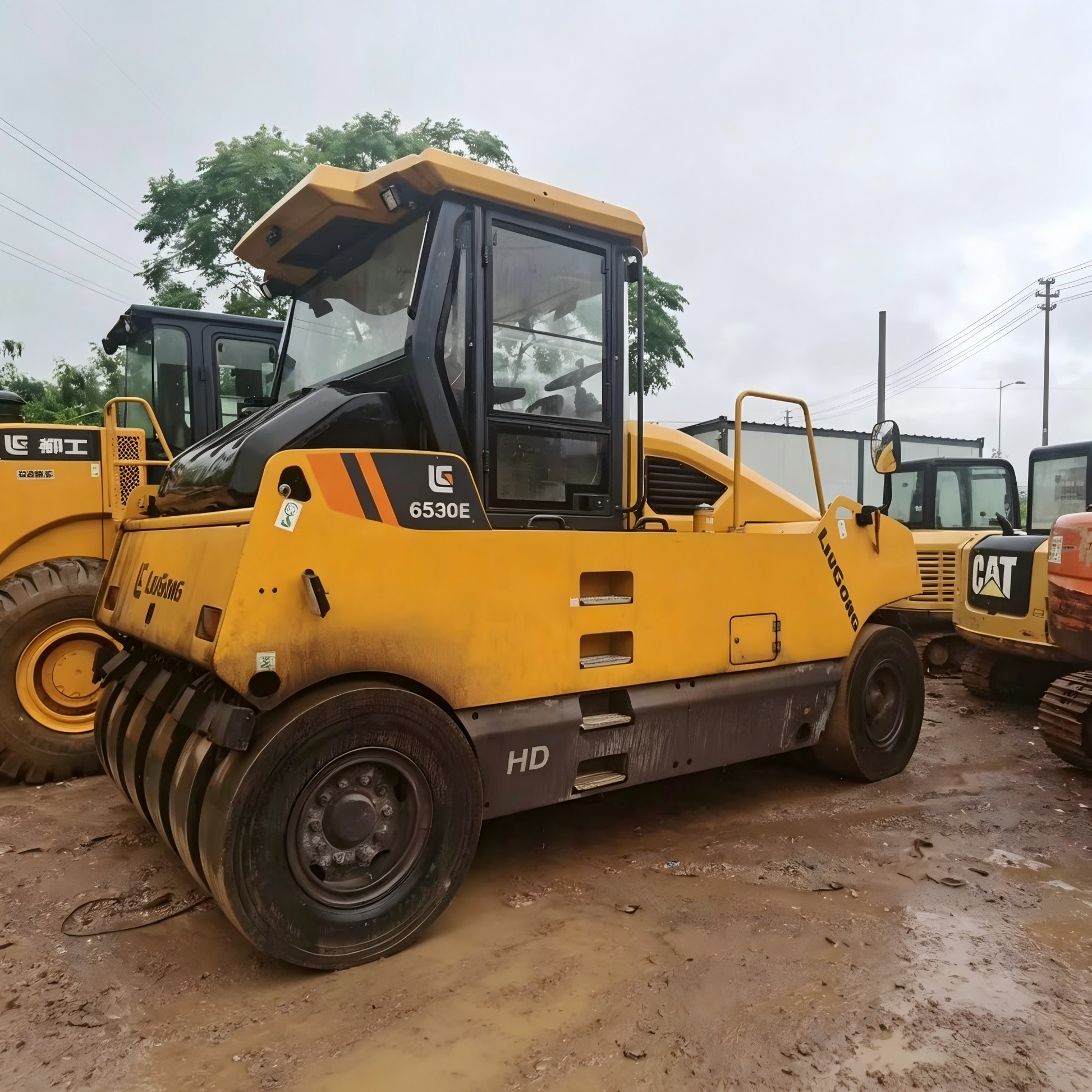 Used Liugong 6530E Road Roller for Sale front view
