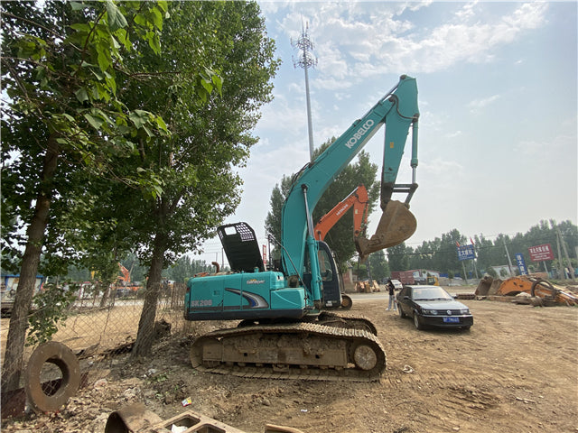 USED KOBELCO SK200-8