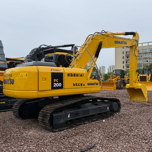 Used Komatsu PC200-7 Crawler Excavator for Sale - real inventory photo 1