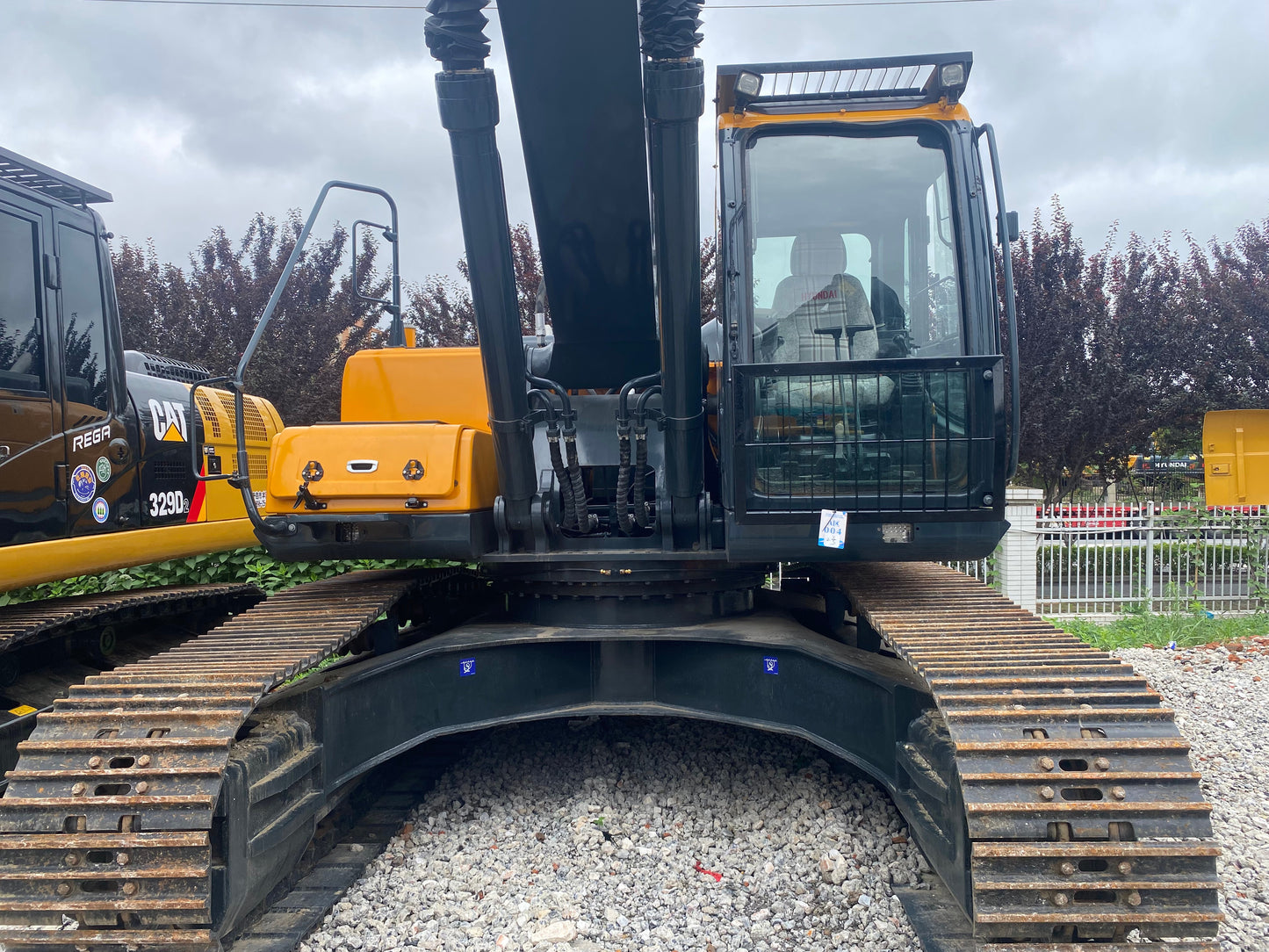 Used HYUNDAI R300LC-9S crawler excavator real inventory view 9