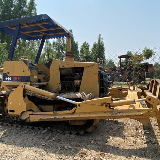 USED KOMATSU D21P