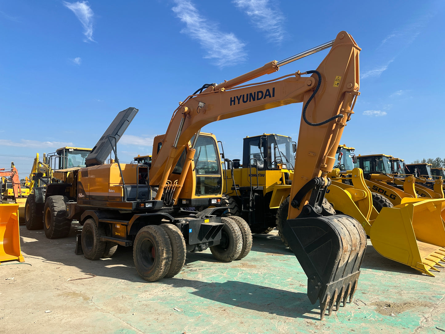 USED HYUNDAI R150W-9