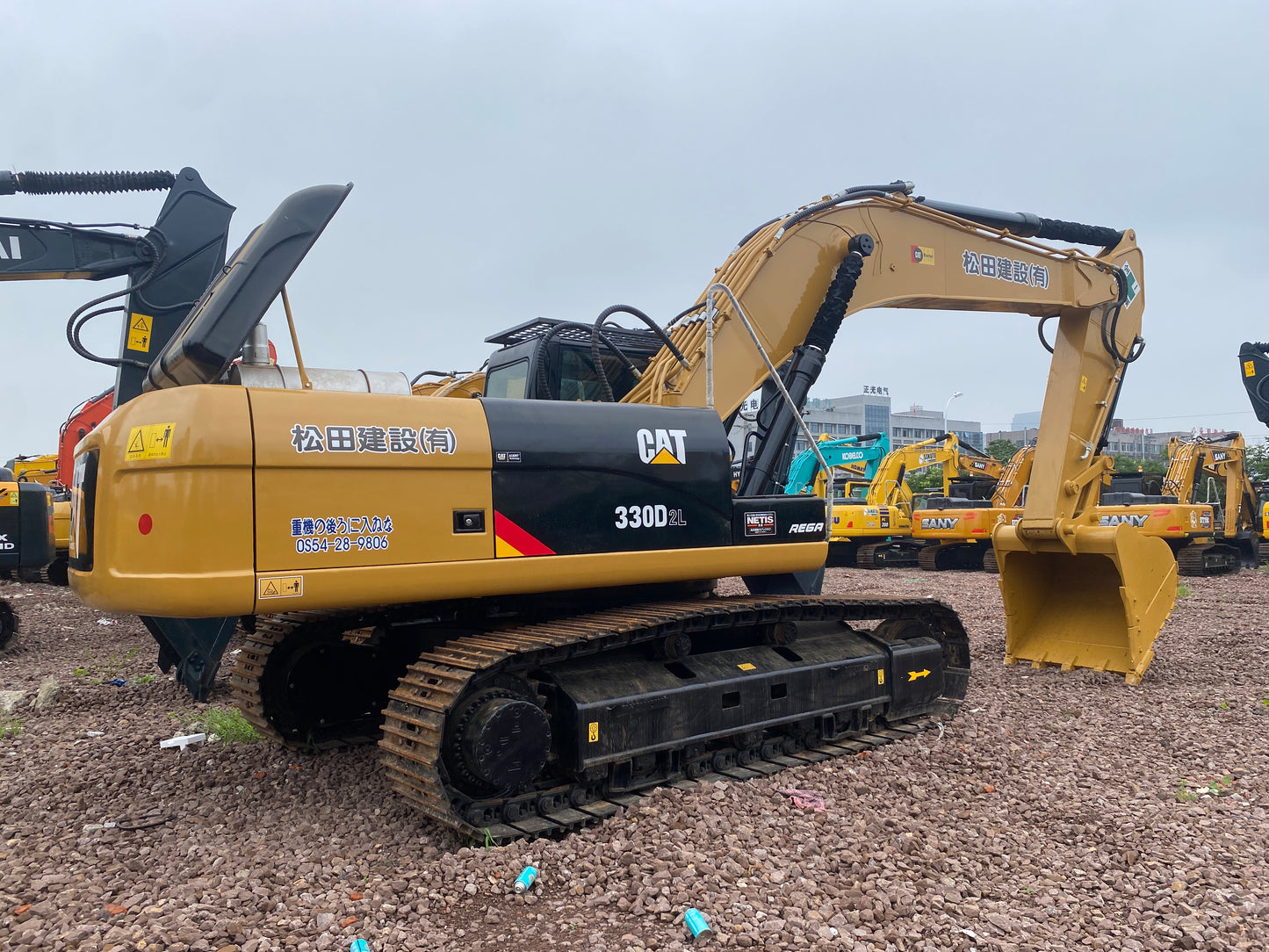 Used CAT 330D2L crawler excavator real inventory view 4