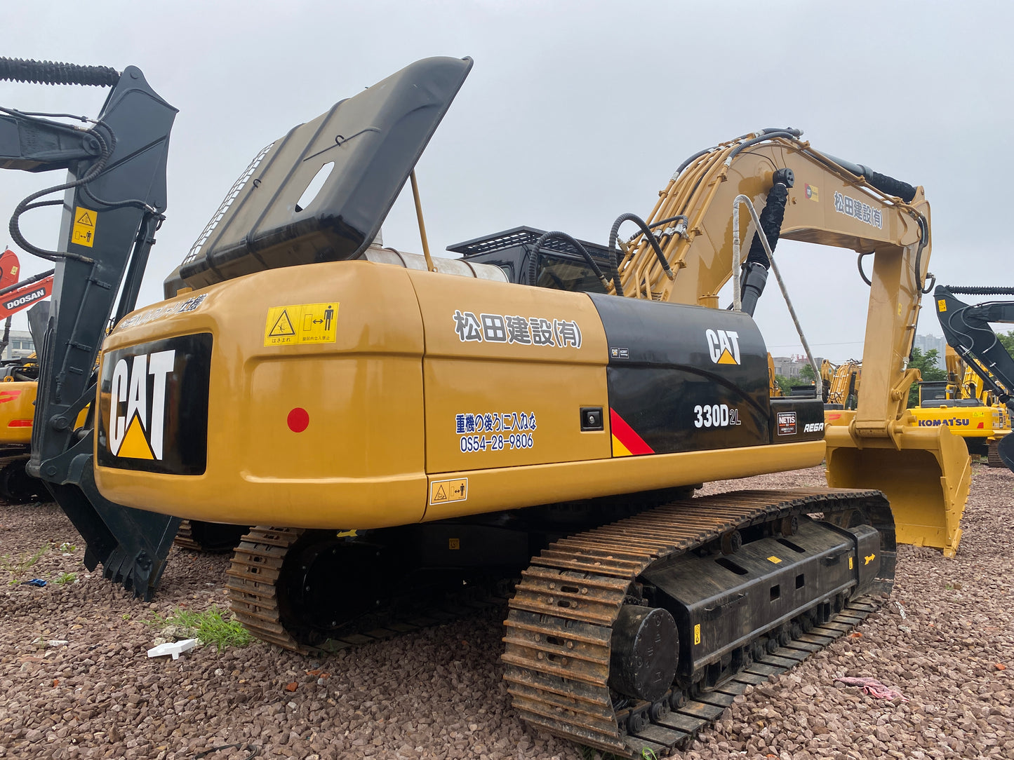 Used CAT 330D2L crawler excavator real inventory view 5