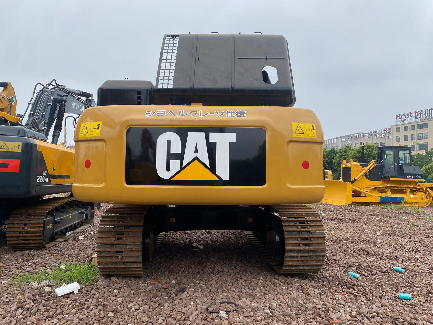 Used CAT 330D2L crawler excavator real inventory view 6