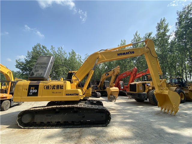 USED KOMATSU PC220-7