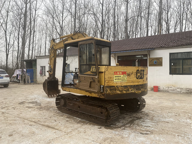 Excavadora de cadenas CAT E70B usada en venta | Precio Caterpillar E70B foto de detalle 4