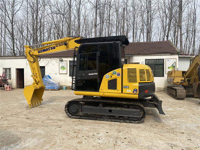 USED KOMATSU PC60-8