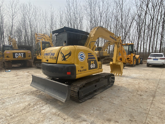 USED KOMATSU PC60-8