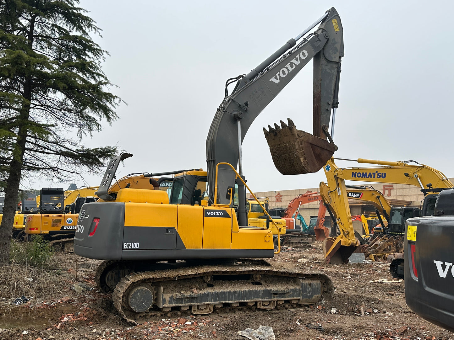 USED VOLVO EC210D