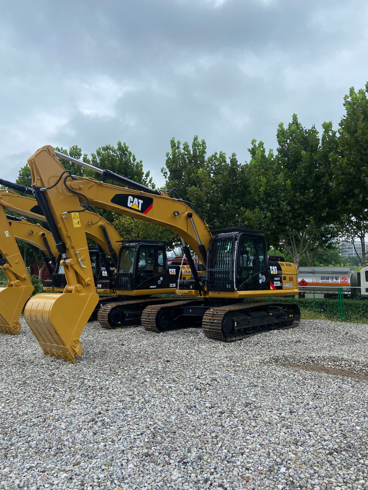 Excavadora de cadenas CAT 323D2L usada en venta | Precio Caterpillar 323D2L