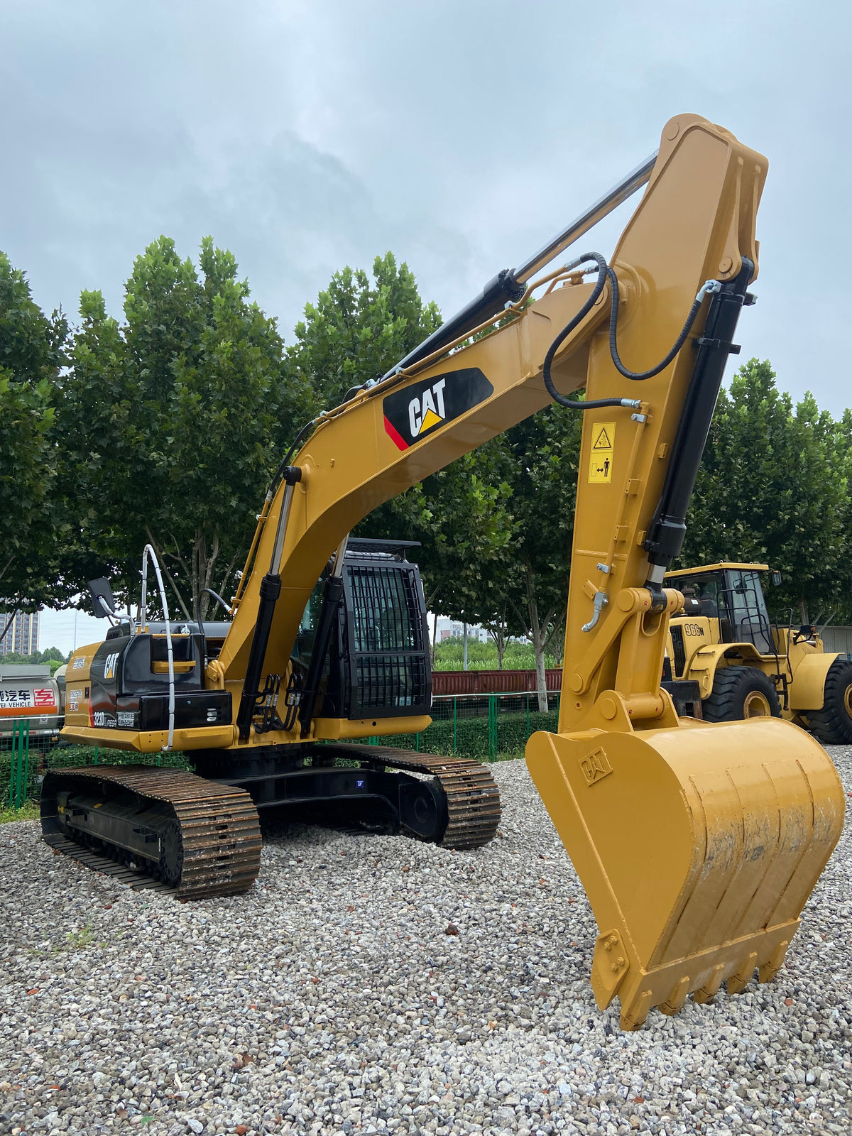 Excavadora de cadenas CAT 323D2L usada en venta | Precio Caterpillar 323D2L