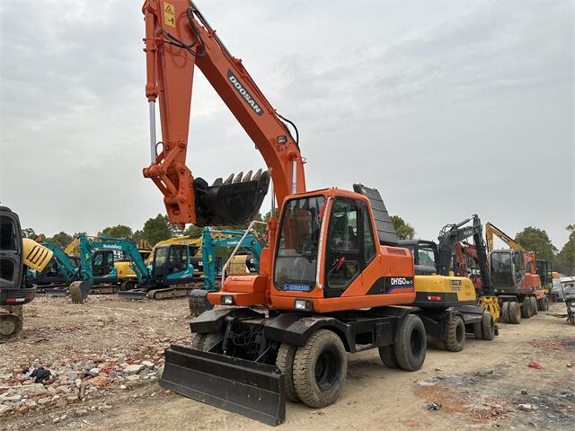 Used Doosan DH150W-7 Excavator for Sale detail view