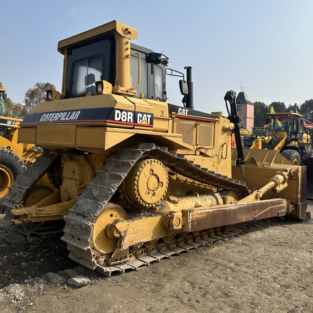 Used Caterpillar D8R Bulldozer for Sale side view