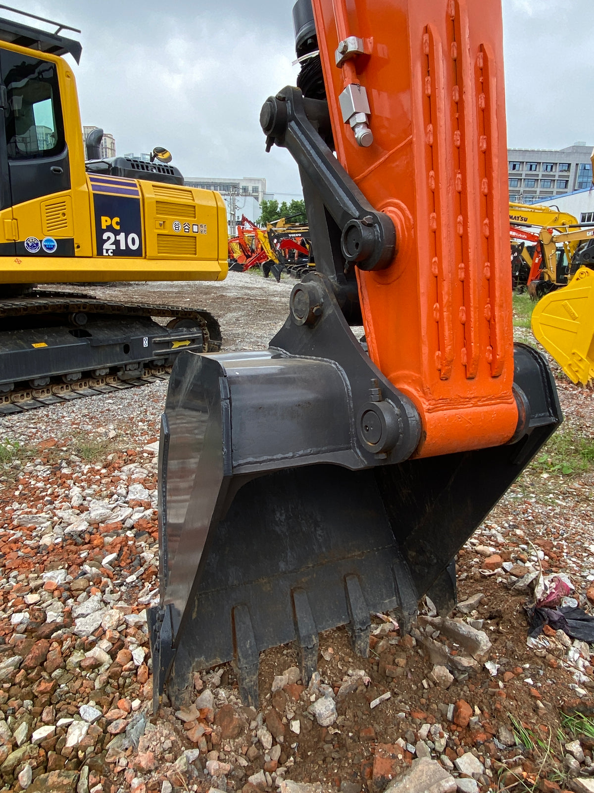 Excavadora de cadenas DOOSAN DH210W-7 usada en venta | Precio DOOSAN DH210W-7