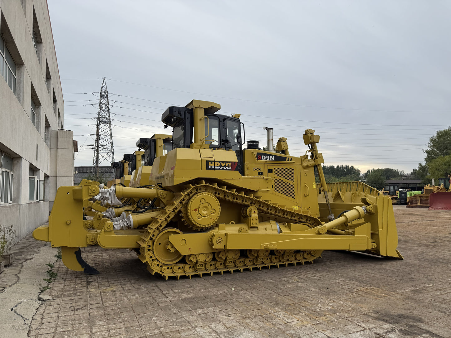 New Hbxg SD9N Bulldozer for Sale rear side view