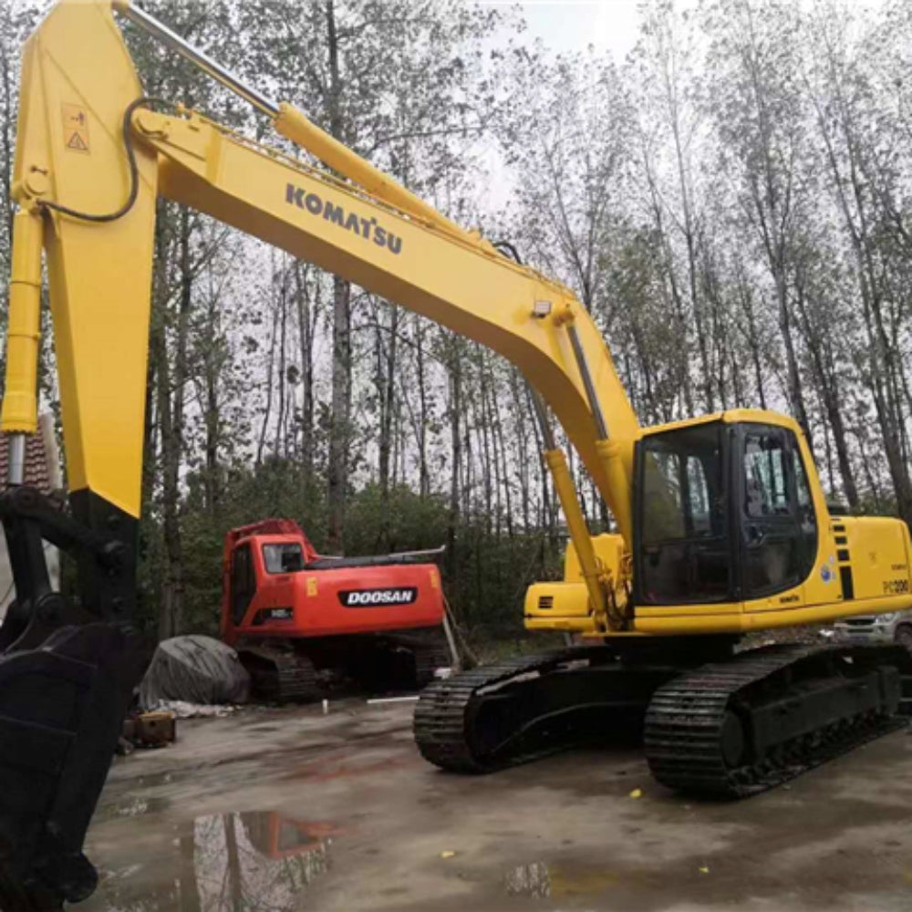 USED KOMATSU PC200-6