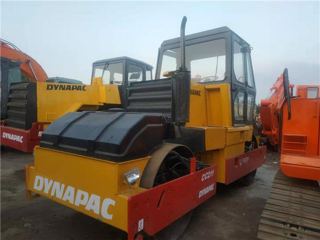 USED DYNAPAC CC211