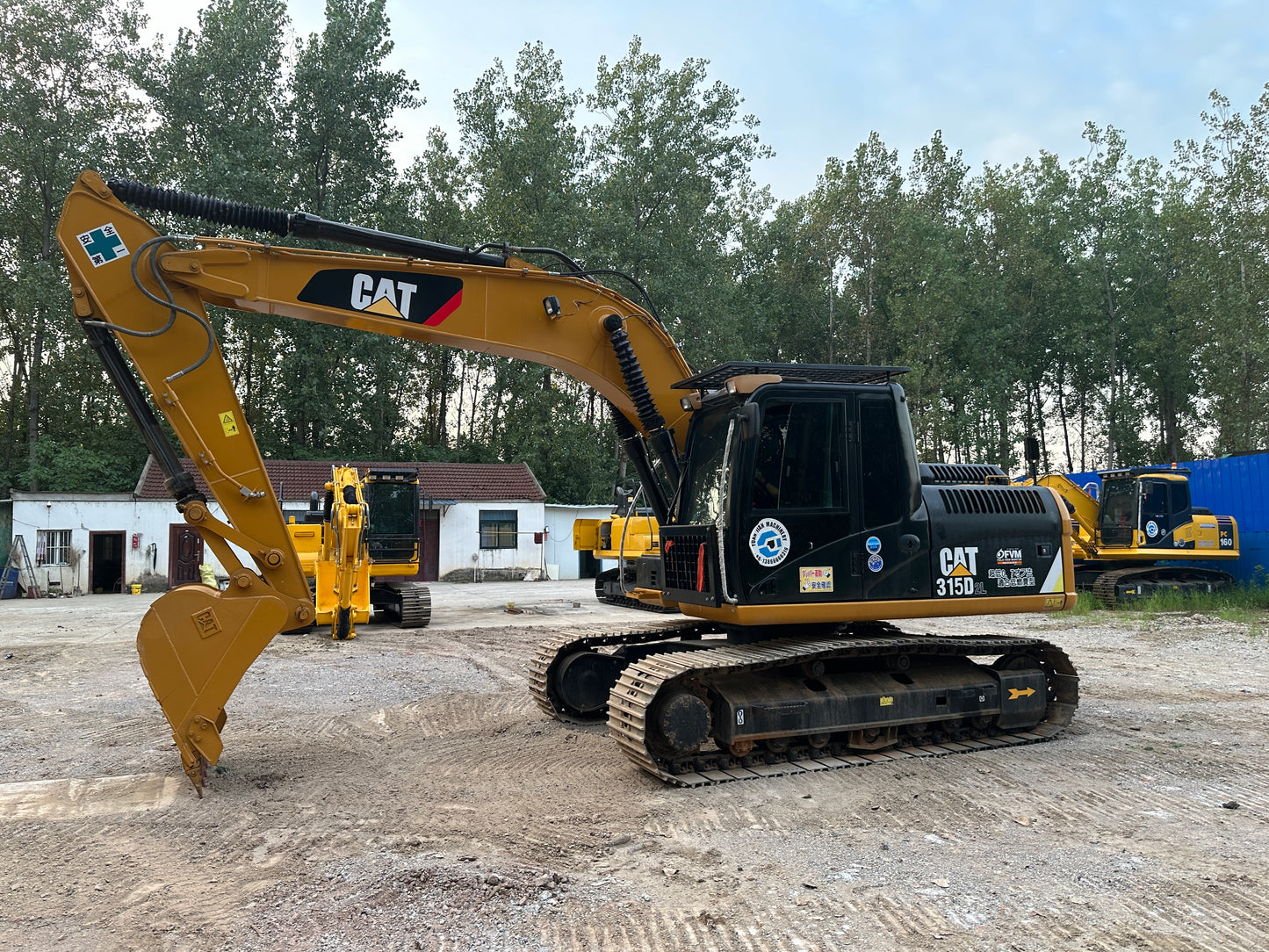 Used CAT 315D2L crawler excavator real inventory view 2