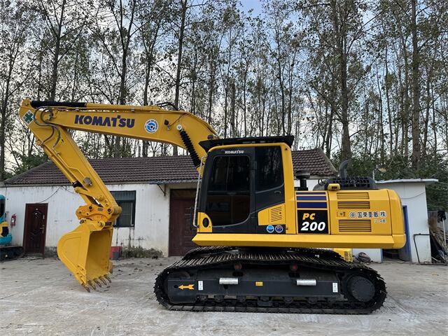 Used Komatsu PC200-8N1 Excavator for Sale rear side view