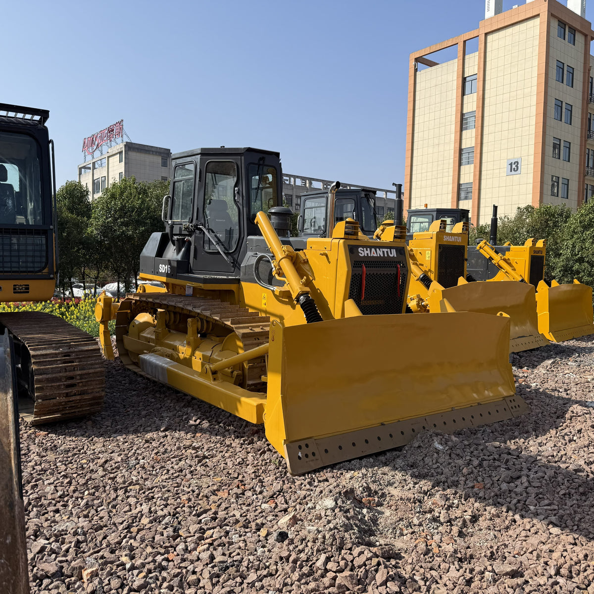 Bulldozer Shantui SD16 usado en venta | Precio Shantui SD16